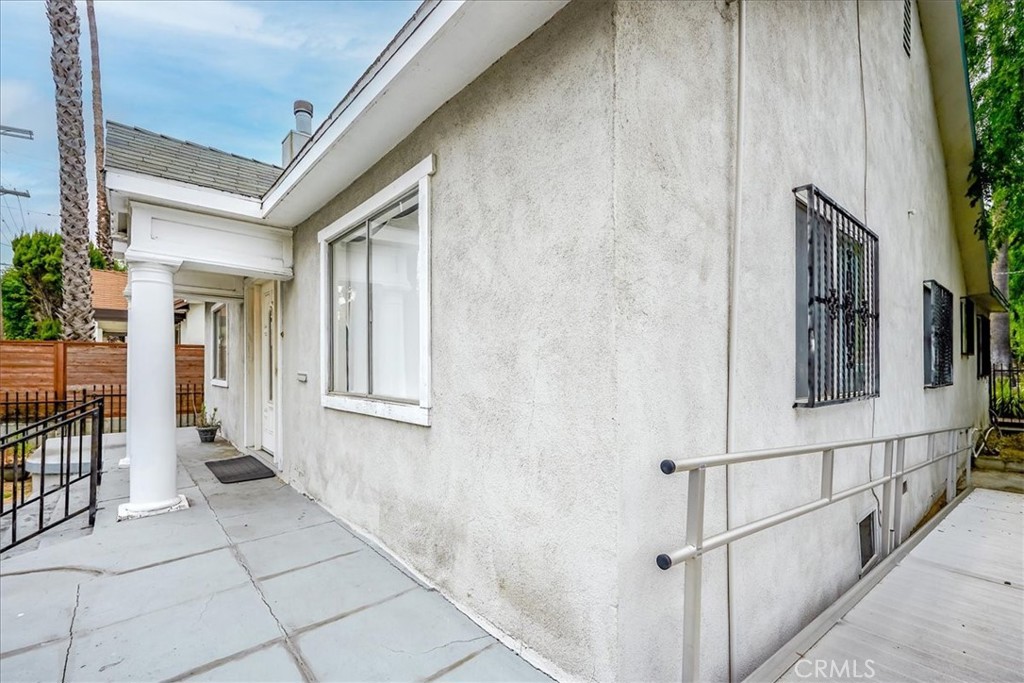 5651 Franklin Avenue