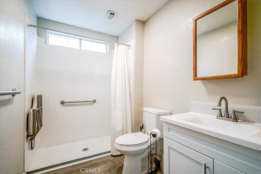 5651 Franklin Avenue