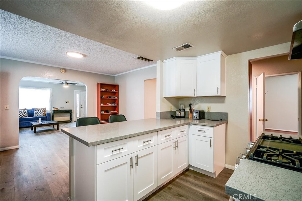 5651 Franklin Avenue