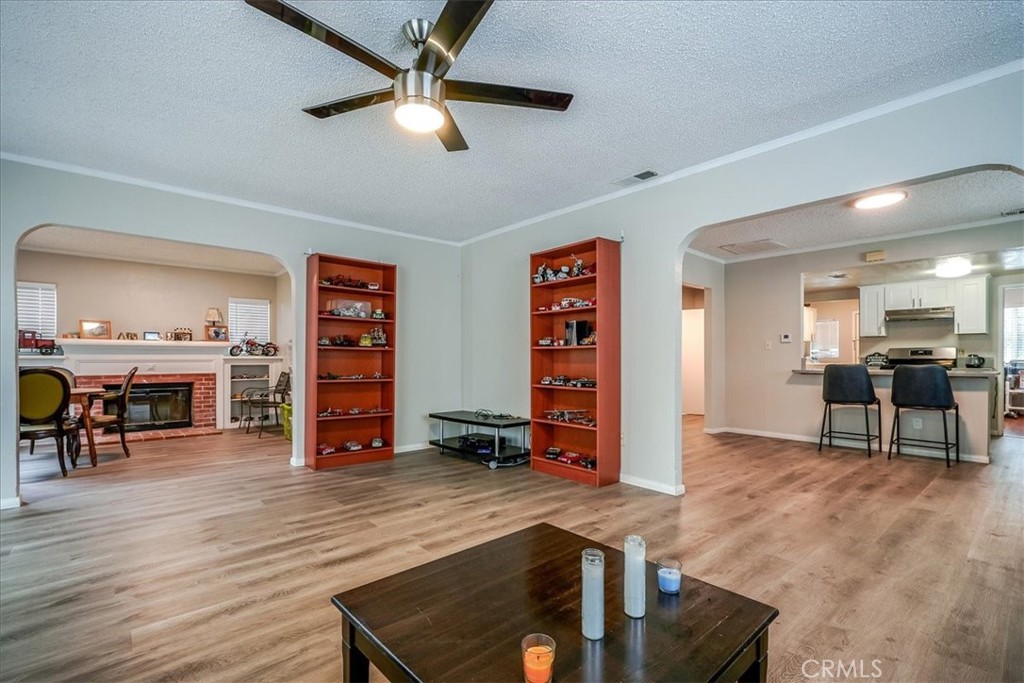 5651 Franklin Avenue