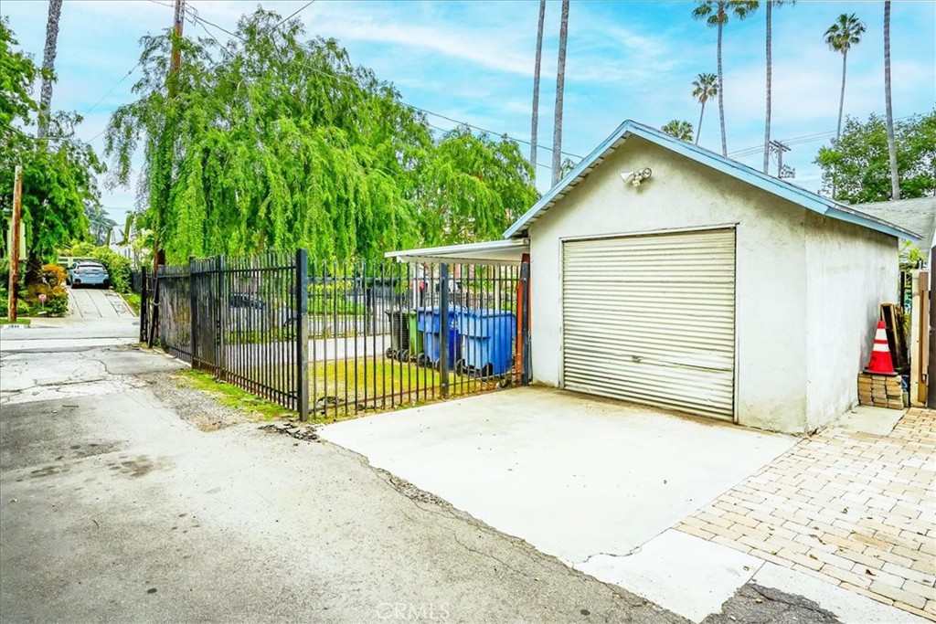 5651 Franklin Avenue