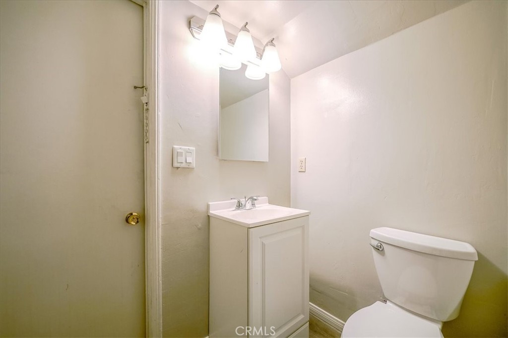 5651 Franklin Avenue