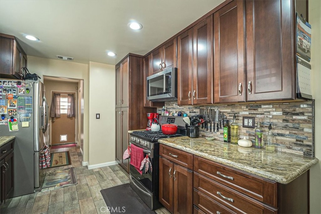 9535 Palo Alto Street