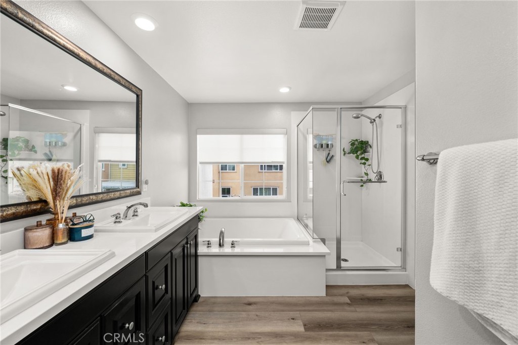 3693 S Grower Avenue