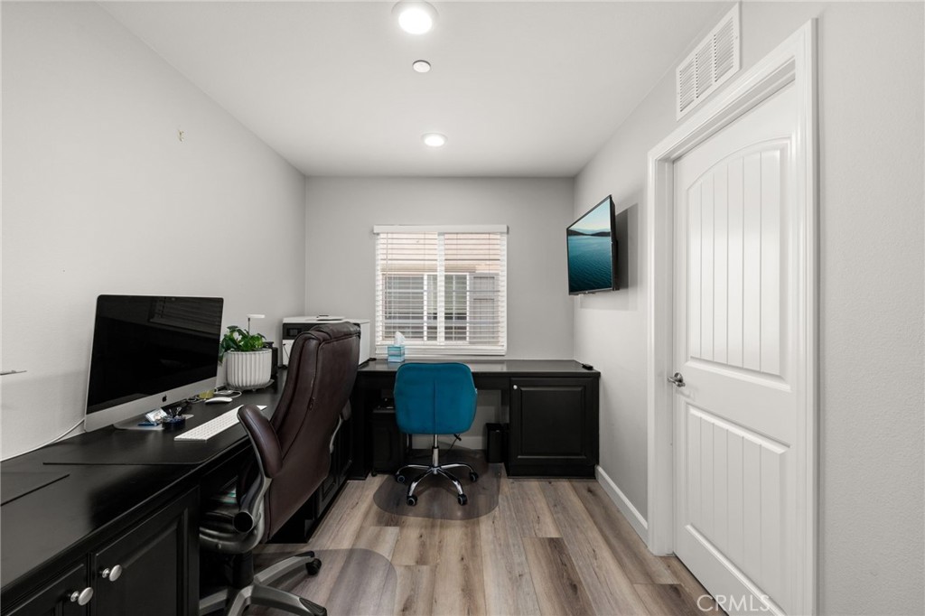 3693 S Grower Avenue