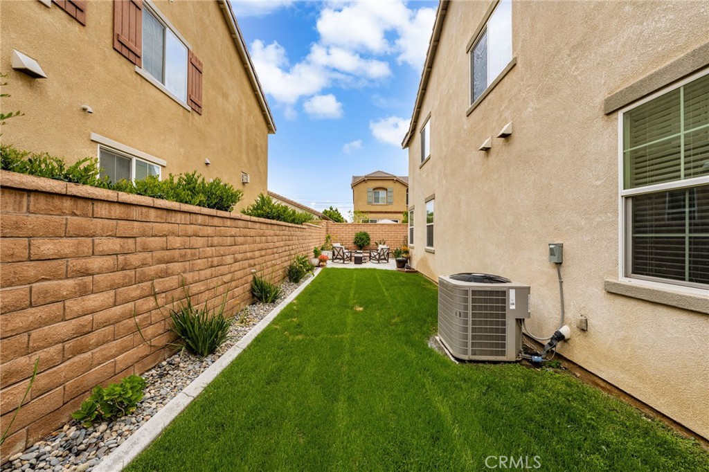 3693 S Grower Avenue