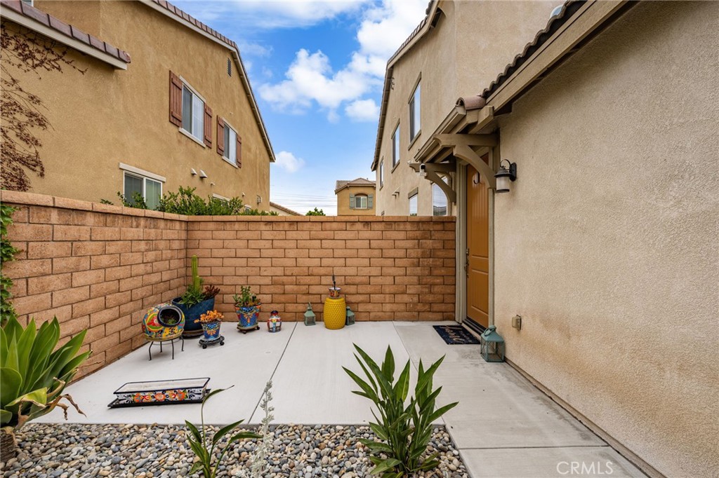 3693 S Grower Avenue