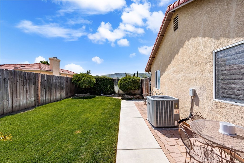 35189 Ravencrest Court