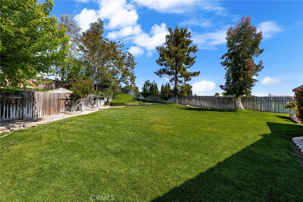 35189 Ravencrest Court