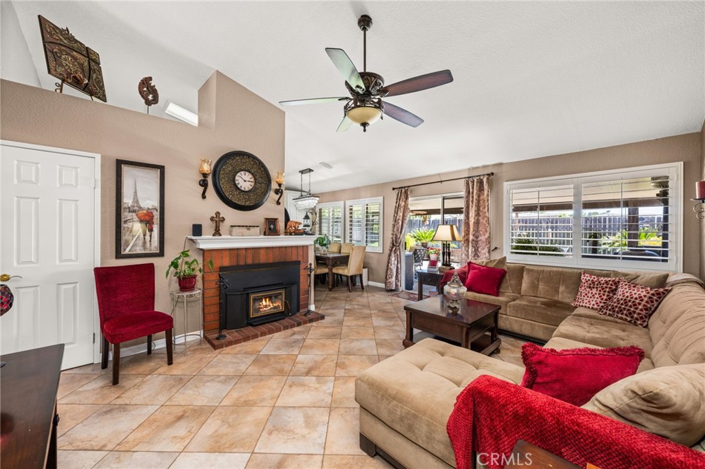 35189 Ravencrest Court