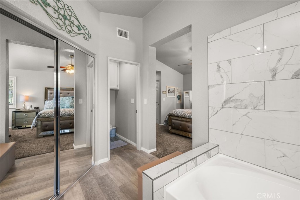 35189 Ravencrest Court