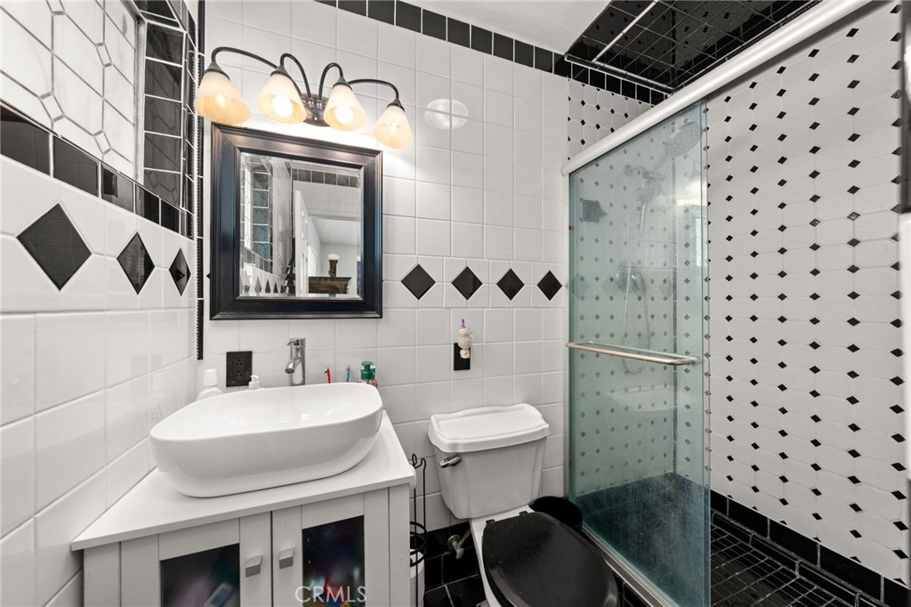 5015 Berryhill Place