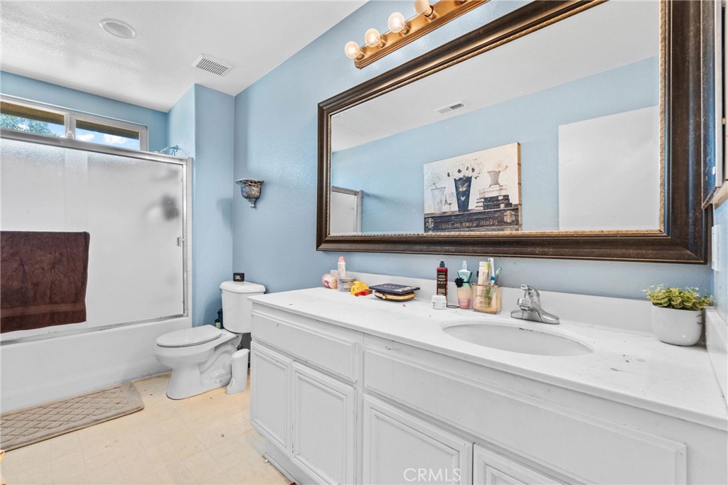 3410 Fieldcrest Court