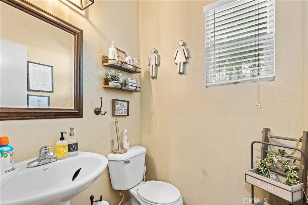 3410 Fieldcrest Court