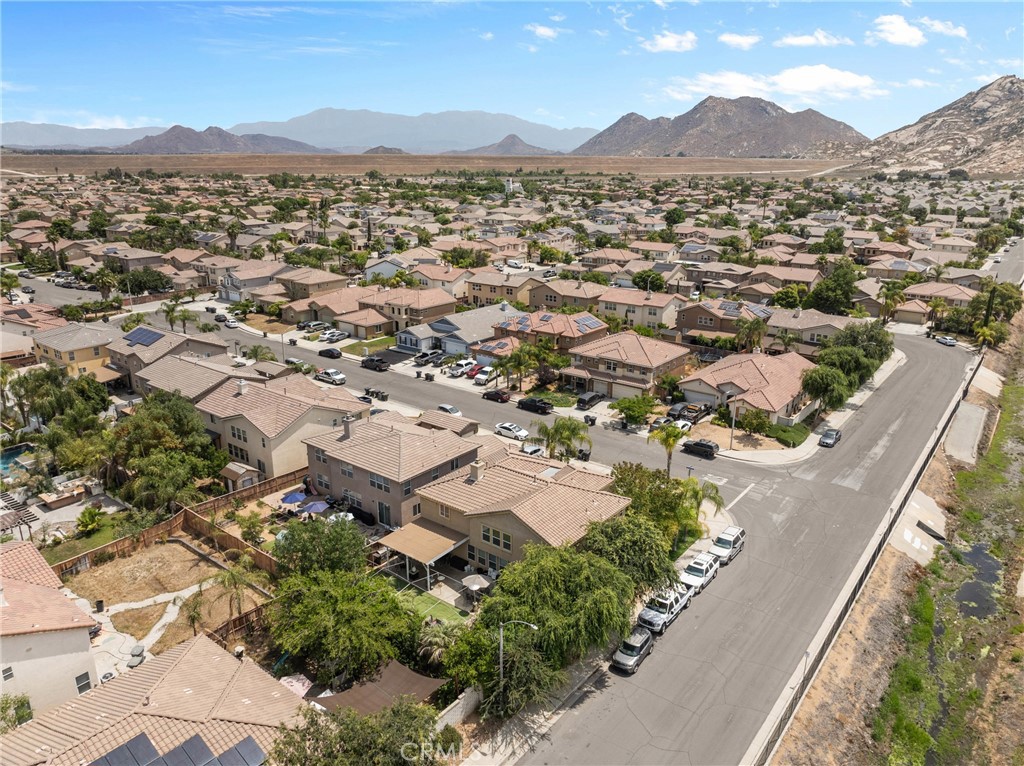 3410 Fieldcrest Court