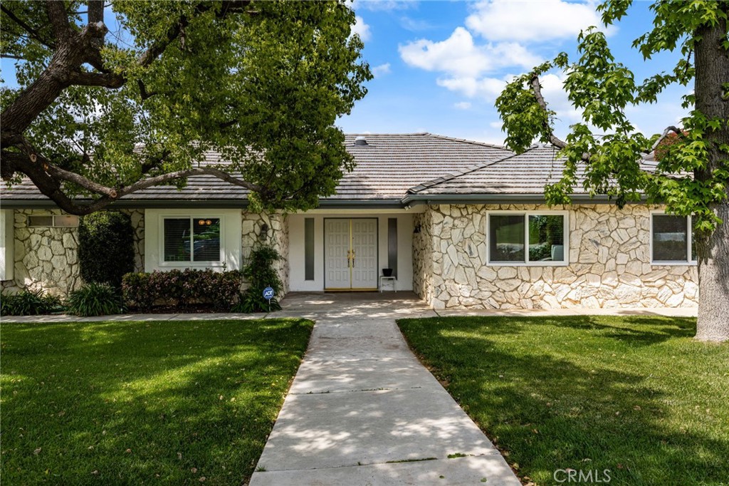 36608 Oak Ridge Drive