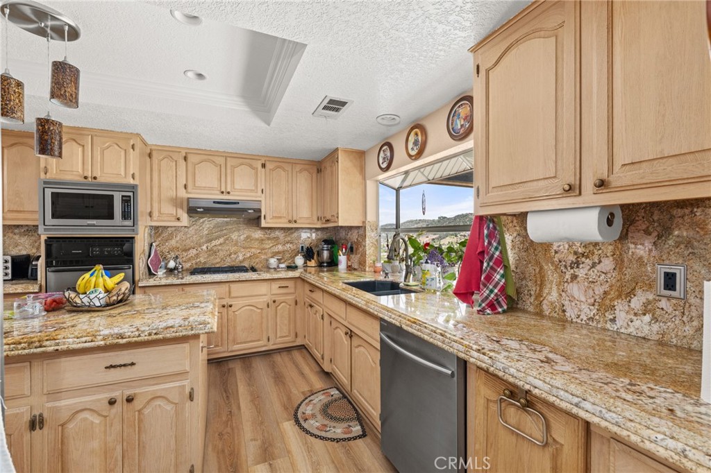 36608 Oak Ridge Drive