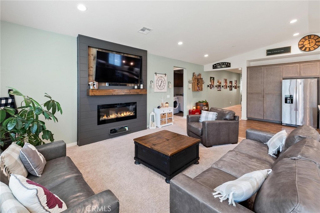 28439 Harvest Gold Court