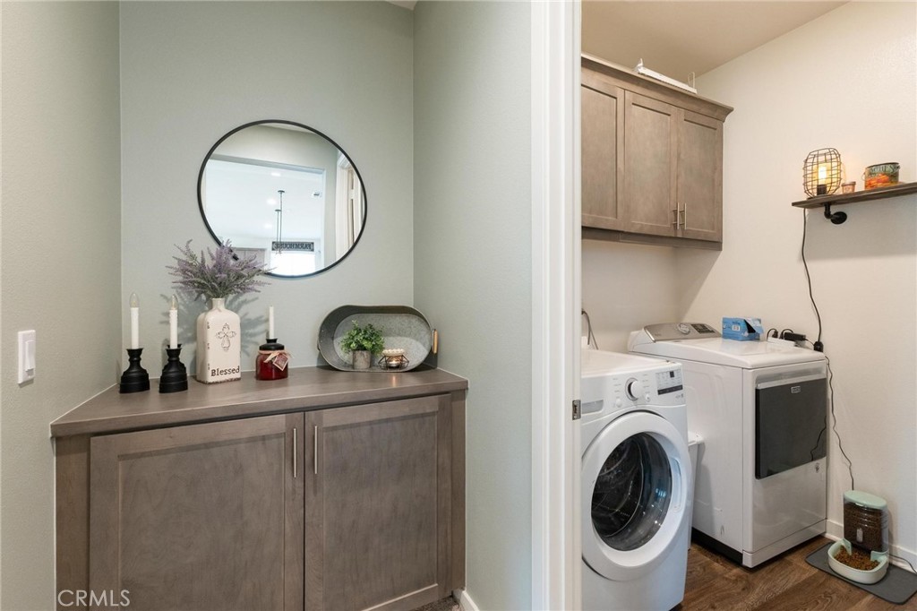 28439 Harvest Gold Court