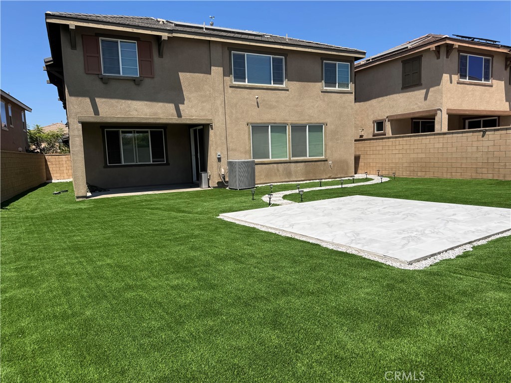 8011 Sea Salt Avenue