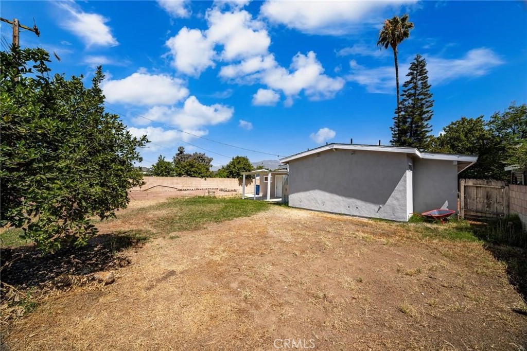 610 W Glen Lyn Drive