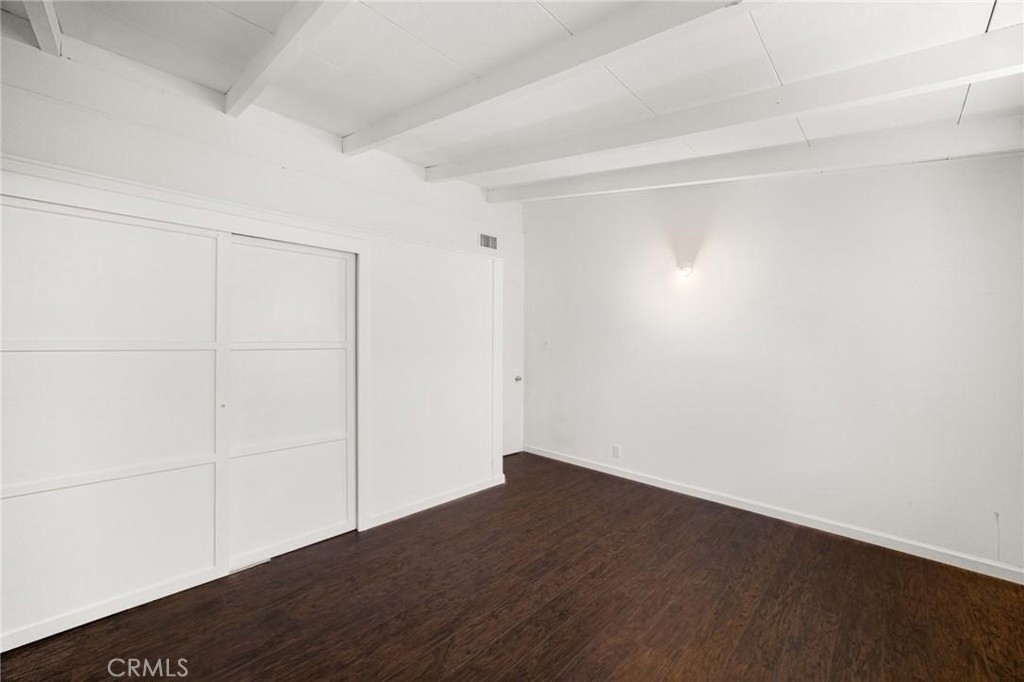 610 W Glen Lyn Drive