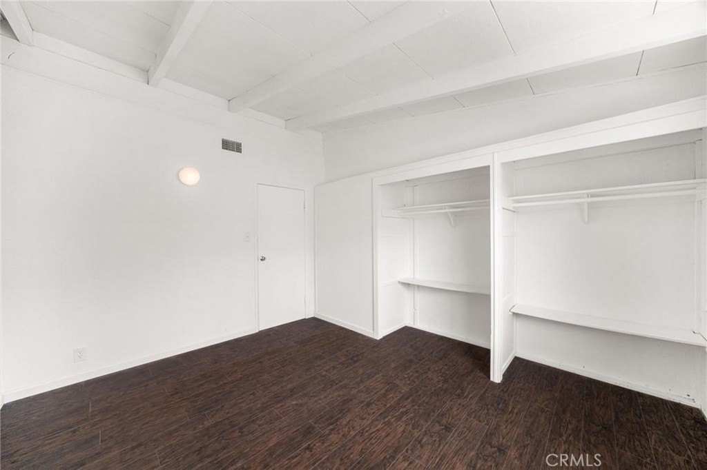 610 W Glen Lyn Drive