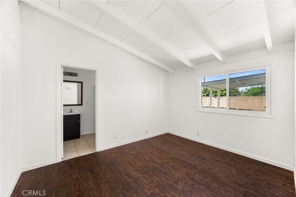 610 W Glen Lyn Drive