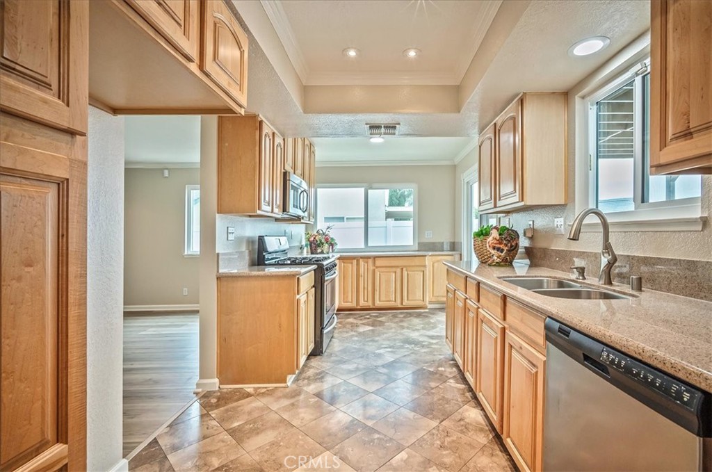 10627 Wildrose Drive