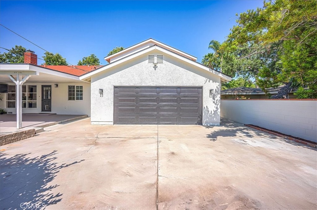 1375 N Euclid Avenue