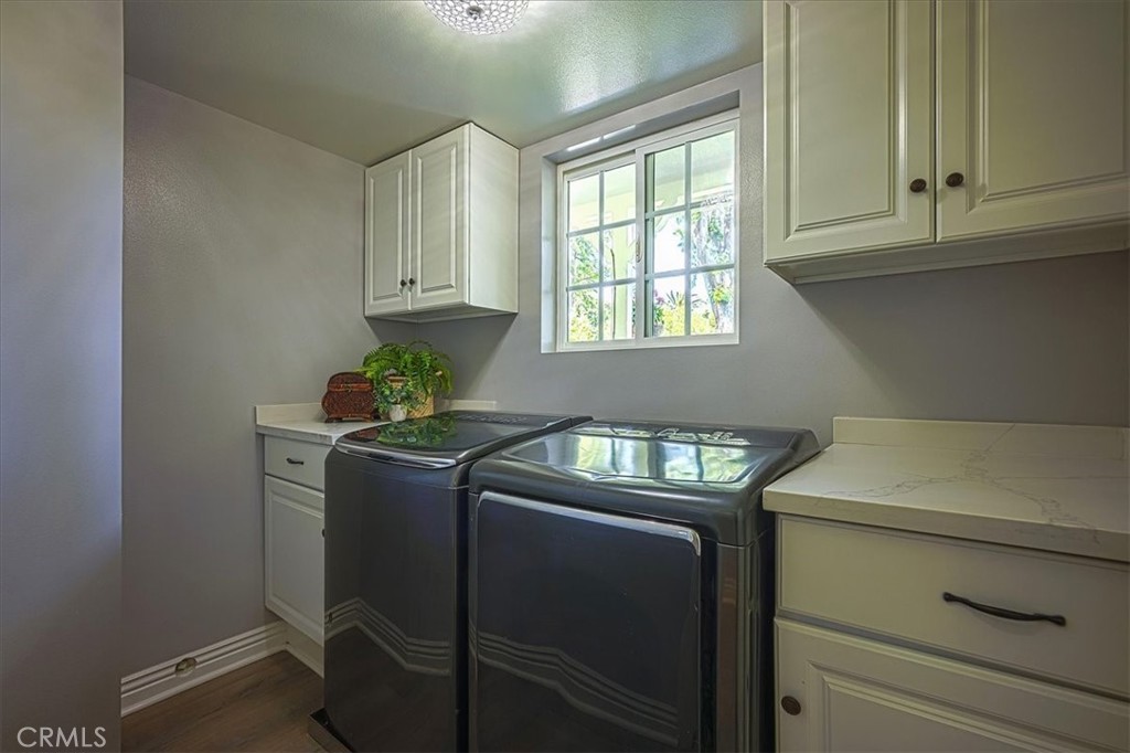 1375 N Euclid Avenue