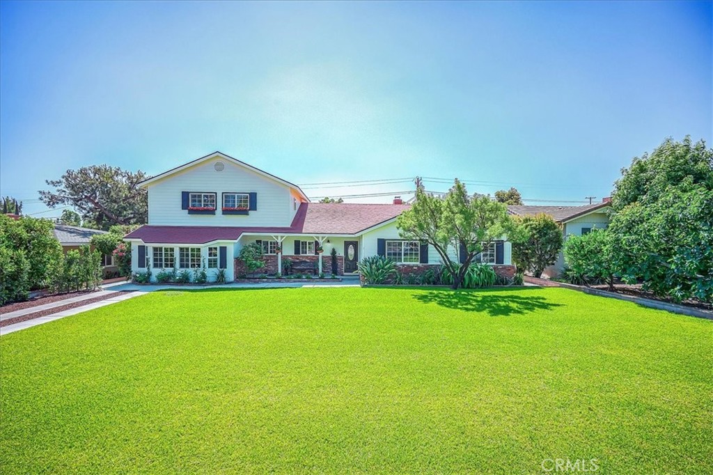 1375 N Euclid Avenue