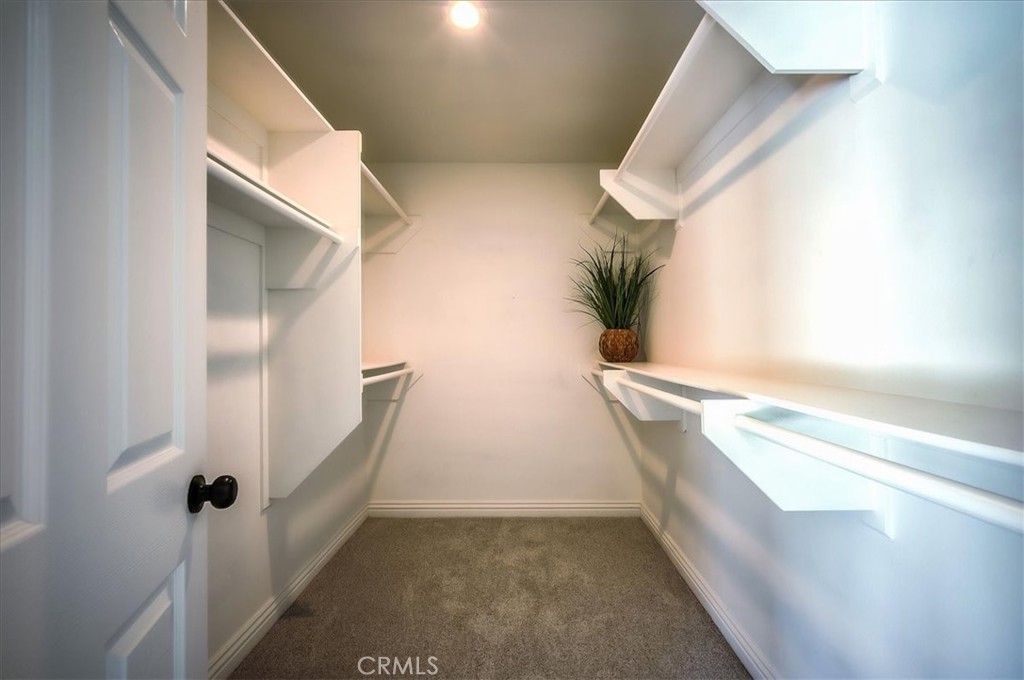 1375 N Euclid Avenue