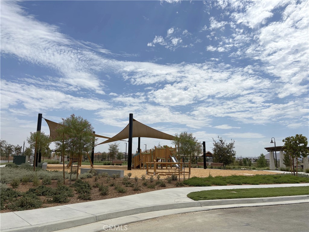 4059 E Coronado Privado