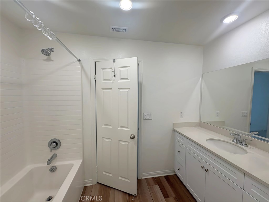 4059 E Coronado Privado