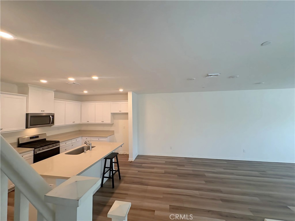 4059 E Coronado Privado