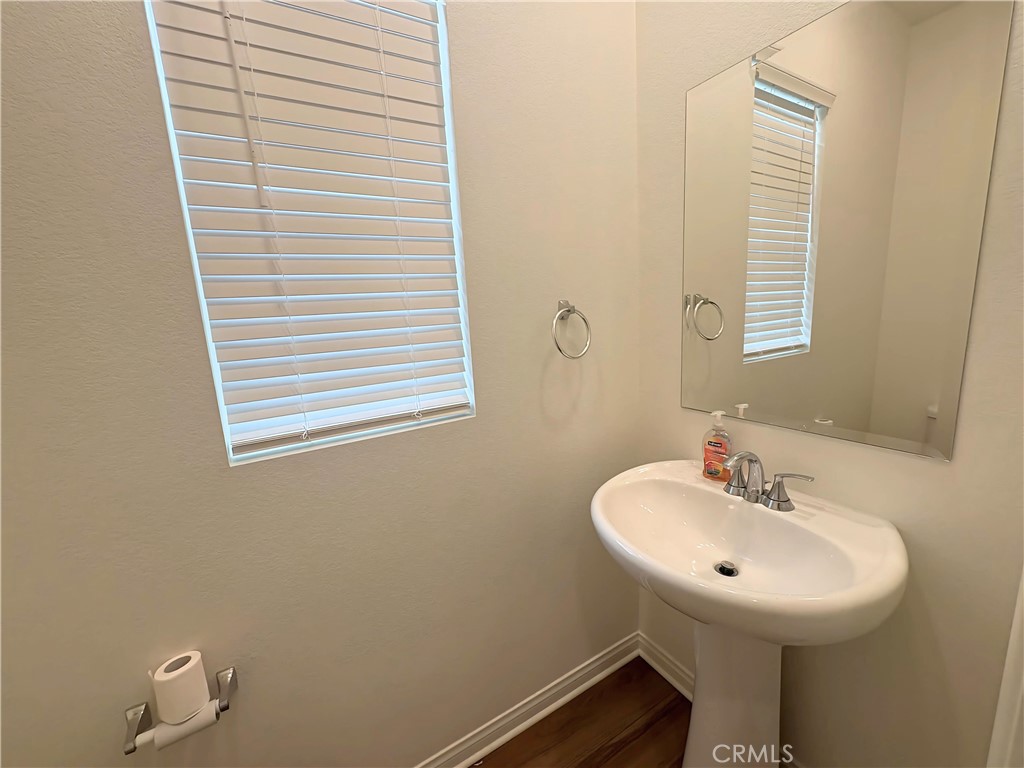 4059 E Coronado Privado