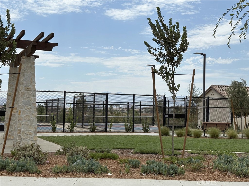 4059 E Coronado Privado