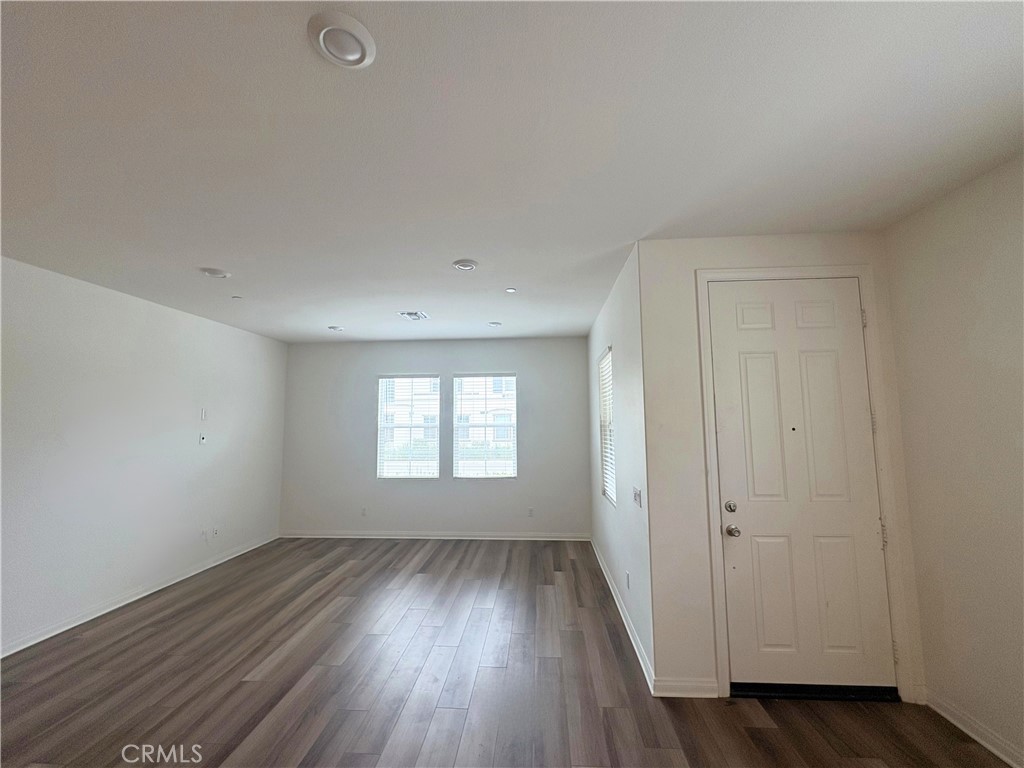 4059 E Coronado Privado