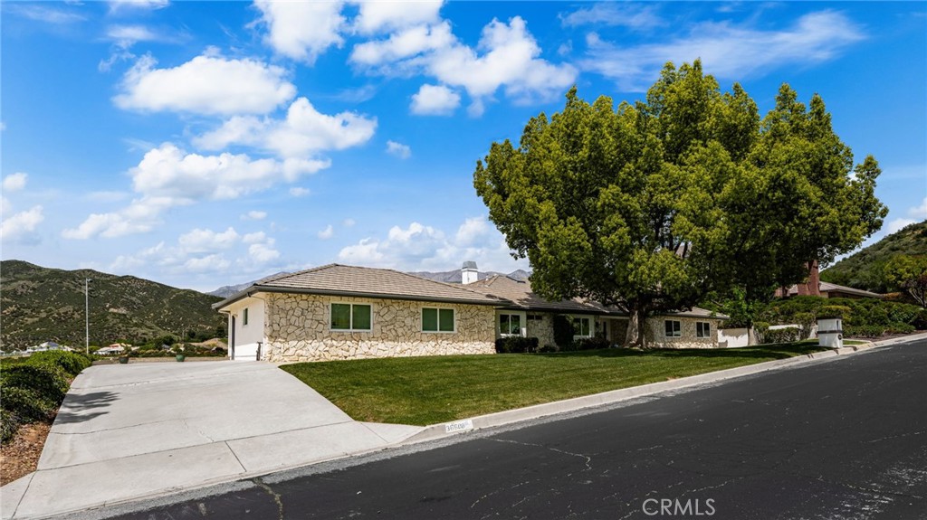 36608 Oak Ridge Drive