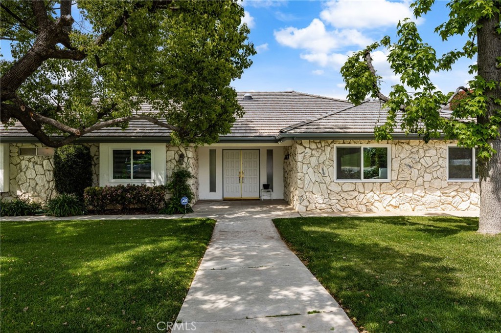 36608 Oak Ridge Drive