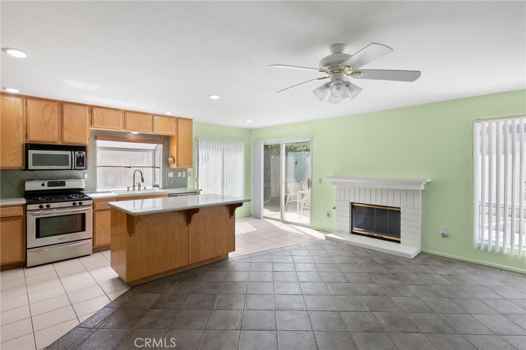 1289 Green Island Street