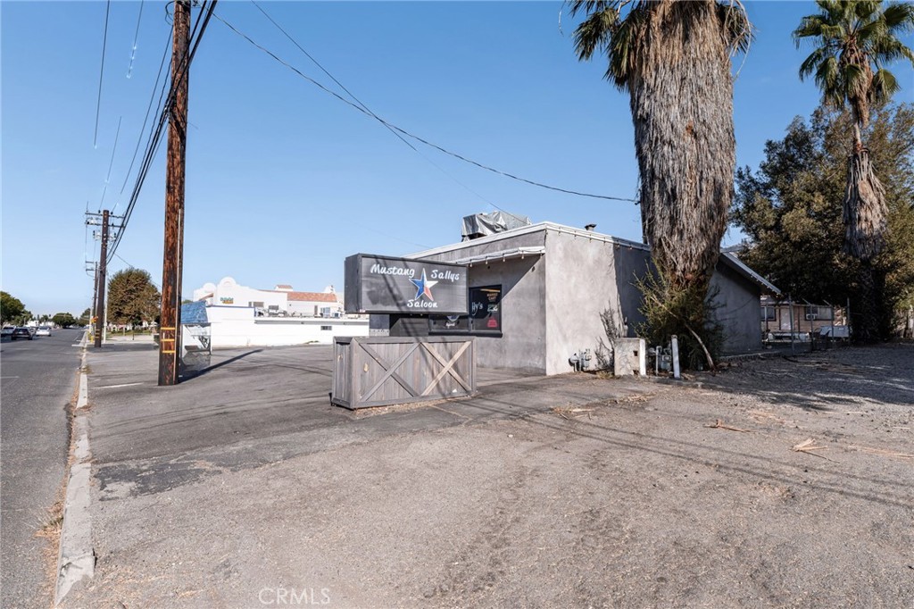 10026 10026 Foothill