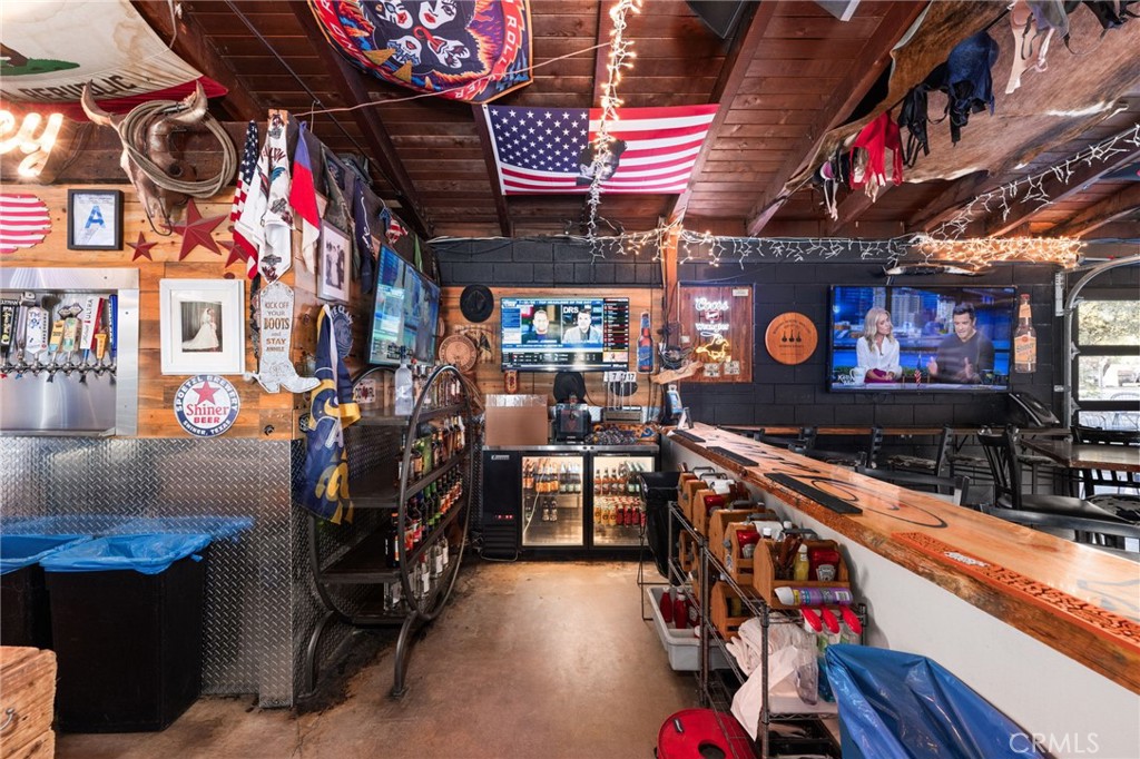 10026 10026 Foothill