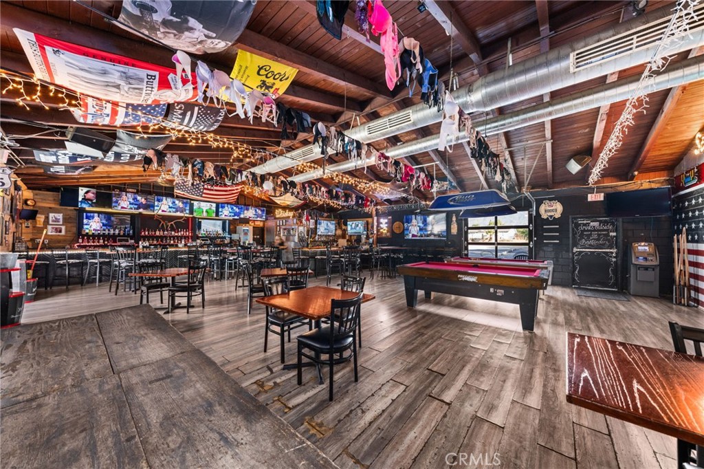 10026 10026 Foothill