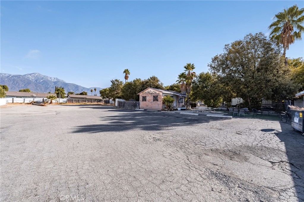 10026 10026 Foothill