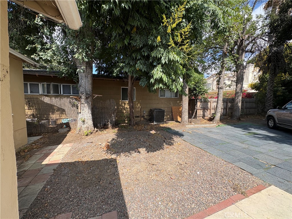 441 Unit 443 W Mckinley