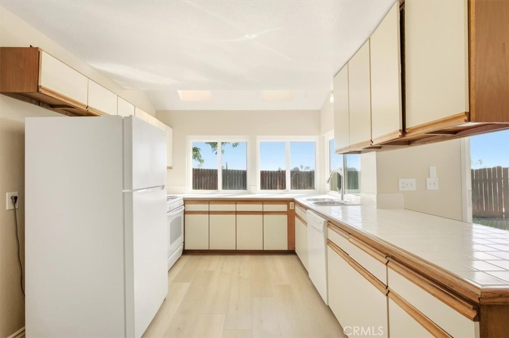 11956 Bayless Street