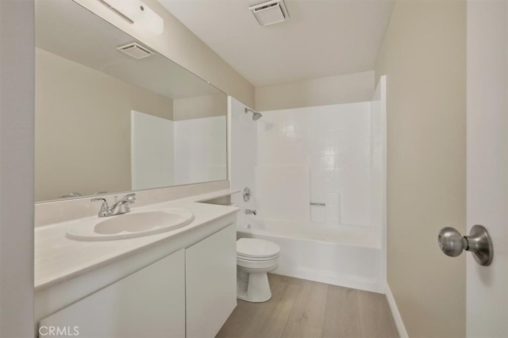 11956 Bayless Street