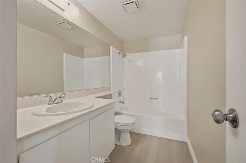 11956 Bayless Street